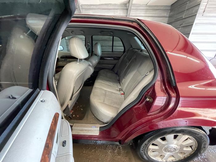 2004 mercury grand-marquis ls-premium with 242355 miles for sale near elk-river, minnesota 53c9f813d3b646388e9258bb55ee6f26.jpeg