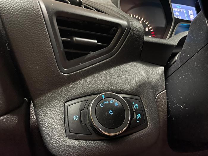 2014 ford escape se-4wd with 93529 miles for sale near elk-river, minnesota 5404ec21ede5478fb52abf44c627c9d5.jpg