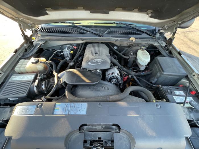 2004 chevrolet silverado-1500 ext.-cab-short-bed-4wd with 180428 miles for sale near elk-river, minnesota 5415da64d3064d248191d3e041b6fb91.jpeg