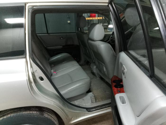 2005 toyota highlander limited-v6-4wd with 289486 miles for sale near elk-river, minnesota 5456b46036394a4a9d81d98ff5453dc2.jpg