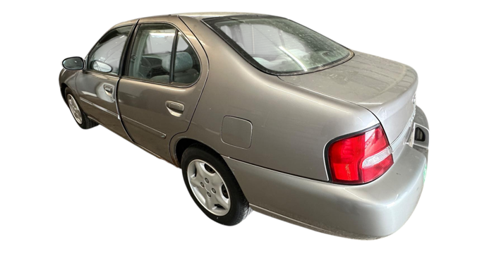 2000 nissan altima xe with 160133 miles for sale near elk-river, minnesota 545b21981112414bbb9b0d7eb2b17230.png