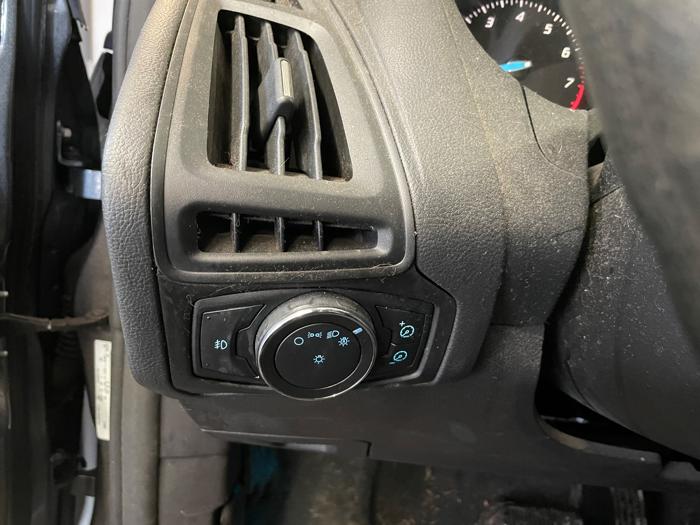 2012 ford focus se with 242180 miles for sale near elk-river, minnesota 5465880100624fe1bfaee356a0d01279.jpeg