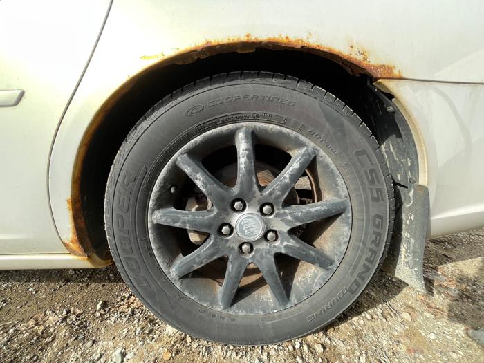 2006 buick lucerne cxl-v8 with 274093 miles for sale near elk-river, minnesota 5471cd82cc5b467297a76c7ebf19697b.jpeg