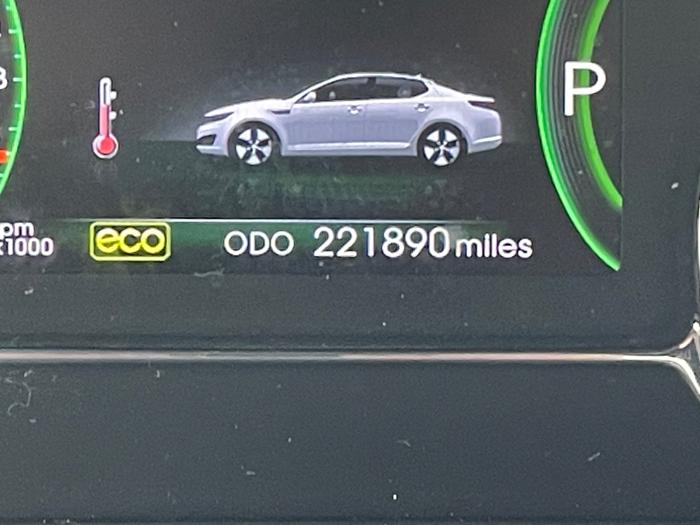 2012 kia optima-hybrid sedan with 221890 miles for sale near rochester, minnesota 54920a0a938b4266939bdb6b7cfaa720.jpeg