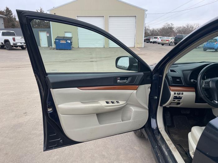 2013 subaru outback 3.6r-limited with 153501 miles for sale near clearwater, minnesota 54a041c6dd024e558cb177e9b615aa65.jpeg