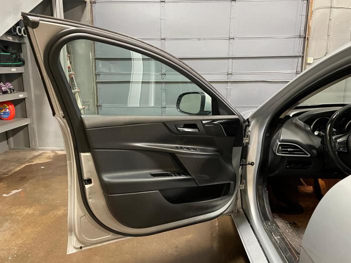 2018 jaguar xe premium with 108158 miles for sale near elk-river, minnesota 54a27f419034453586cb1ce3bc6bcb04.jpg