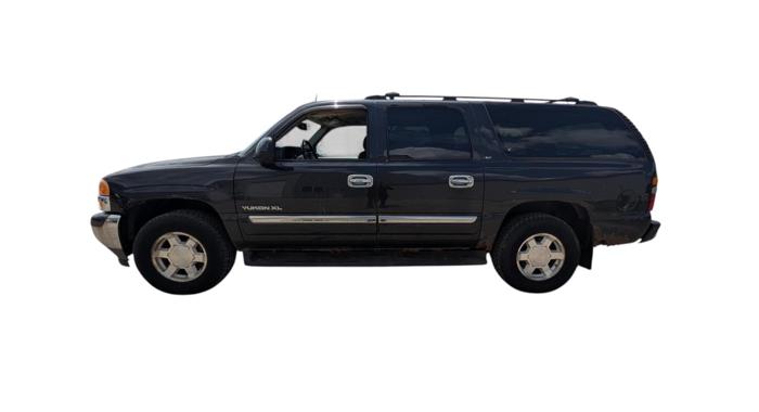 2005 gmc yukon-xl 1500-4wd with 171211 miles for sale near elk-river, minnesota 54b07f81431b450fbfaee2b919d58510.jpg