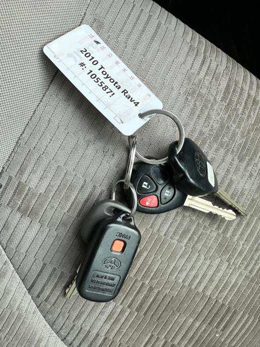 2010 toyota rav4 base-i4-4wd with 238889 miles for sale near elk-river, minnesota 54d997a3a5ab44899928c0d2fb3afe80.jpeg