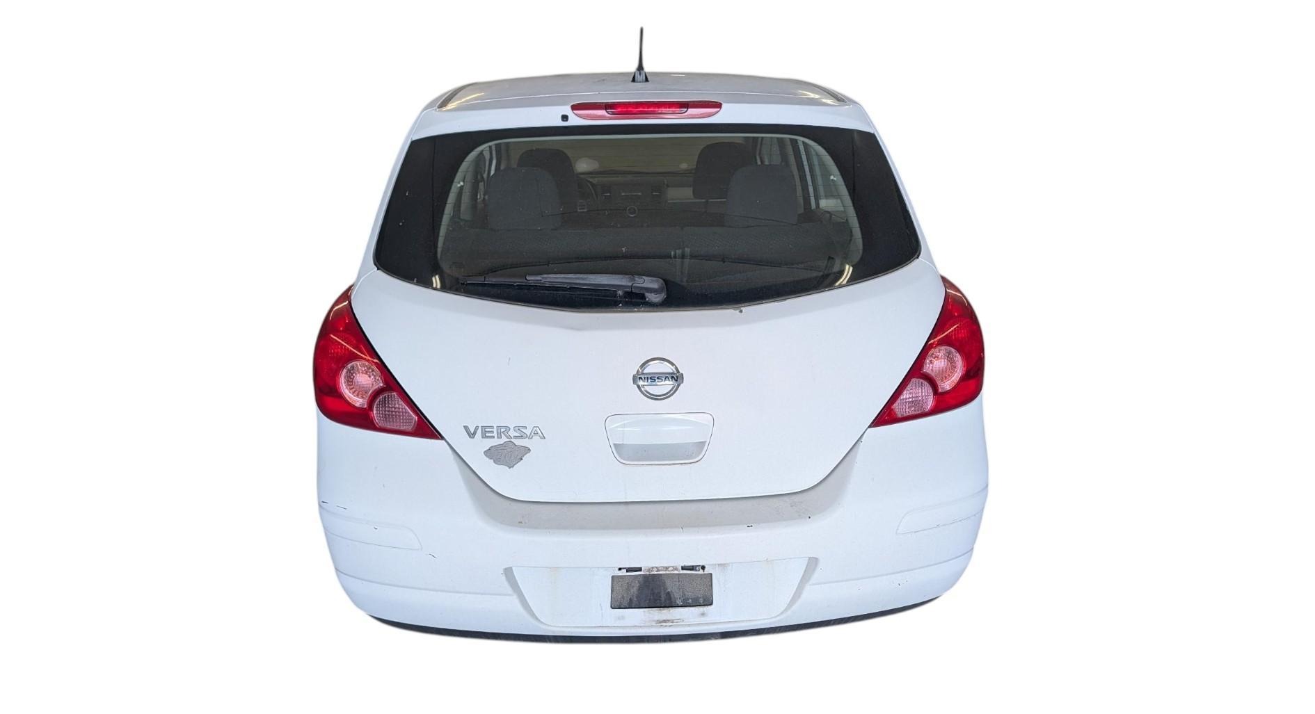 2012 nissan versa 1.8-sl-hatchback with 235732 miles for sale near elk-river, minnesota 54dd00c0e2df489197e35b292feeb0b4.jpg