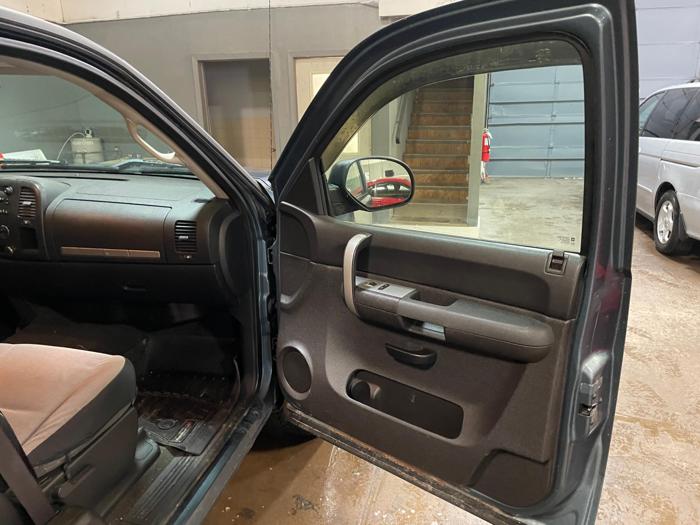 2007 chevrolet silverado-1500 1500 with 138097 miles for sale near elk-river, minnesota 5518846a8ed2495caabe4e192973981a.jpg