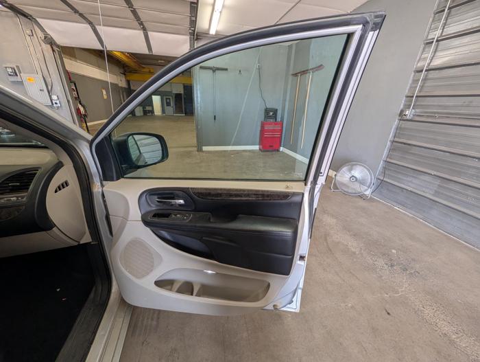 2011 dodge grand-caravan mainstreet with 179218 miles for sale near elk-river, minnesota 552597cbfb4f4985b6a168e0ce21766d.jpg