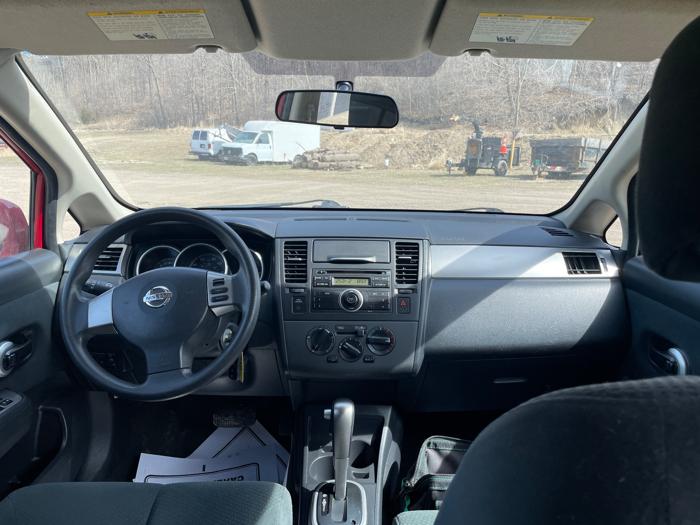 2011 nissan versa 1.8-sl-hatchback with 161381 miles for sale near jordan, minnesota 552af1e2bd5d44eaaa075c31b50b1646.jpeg