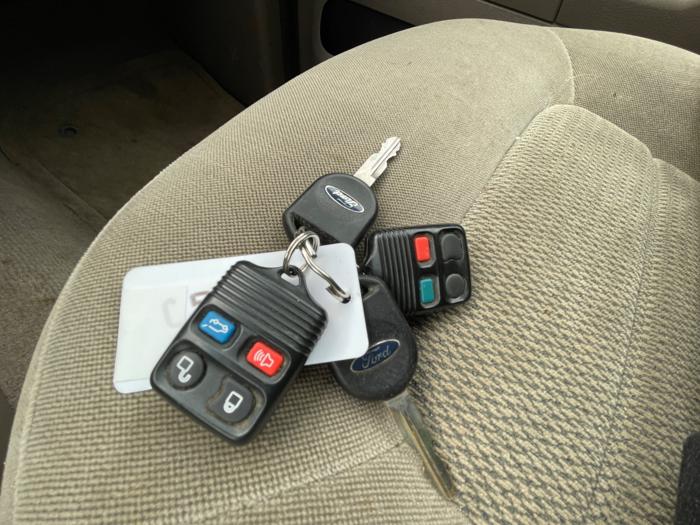 2002 ford explorer xlt-4wd with 140639 miles for sale near elk-river, minnesota 55308039eef74e9f8840ec0068e6d91e.jpeg