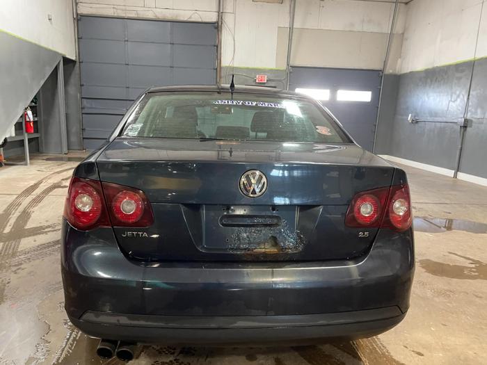 2008 volkswagen jetta with 174851 miles for sale near elk-river, minnesota 553f0424d7a14aeea214109e0d76ae34.jpg