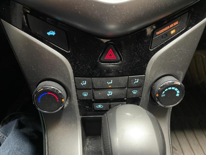 2015 chevrolet cruze 1lt-auto with 177421 miles for sale near elk-river, minnesota 55b8a35620424d9caf5840aeb2908bbe.jpg