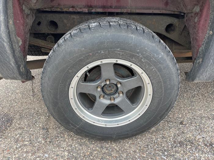 2008 chevrolet silverado-1500 ls-crew-cab-4wd with 200273 miles for sale near fridley, minnesota 55bbbcae88e748819a5fd5d63f3ca543.jpeg