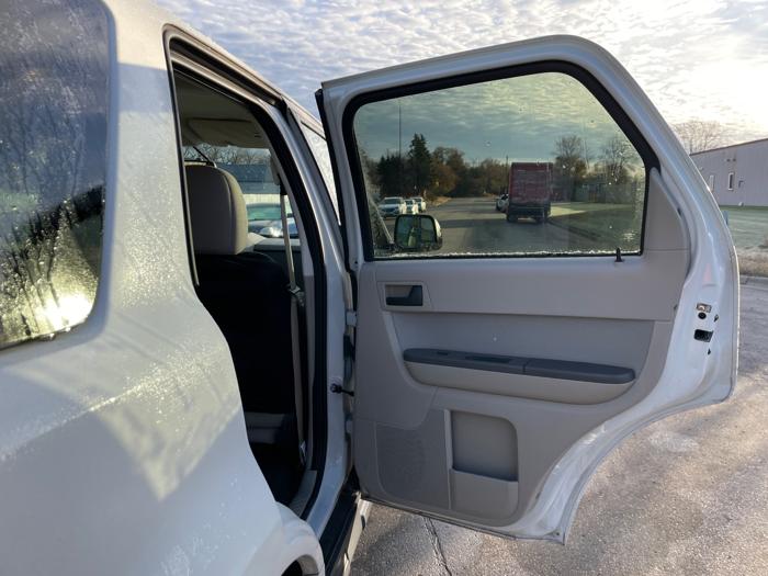 2011 ford escape xlt-fwd with 106955 miles for sale near elk-river, minnesota 55e59561a3ba4ba8ac25acba805aba3e.jpeg