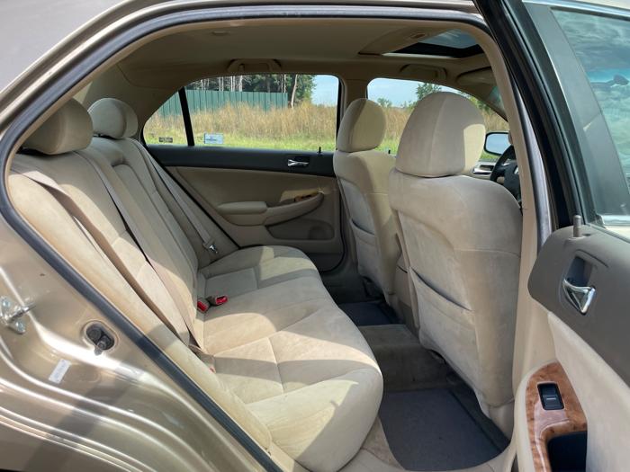 2005 honda accord ex-sedan-at with 200397 miles for sale near elk-river, minnesota 5630f8049cb8463b9bc7b9ca29e740b4.jpeg