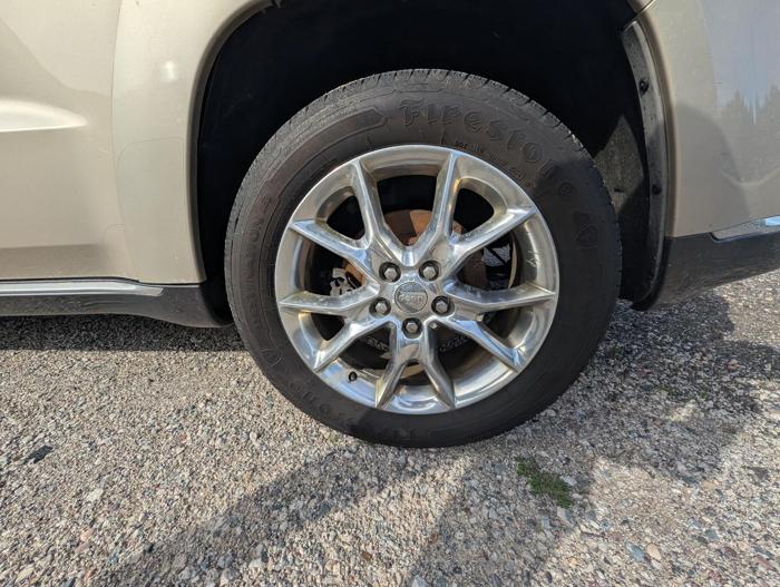 2014 jeep grand-cherokee summit-4wd with 200569 miles for sale near elk-river, minnesota 5638c5d1492a45f9b8533057706fd061.jpg