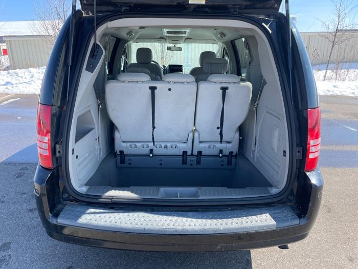 2008 chrysler town-&-country touring with 153950 miles for sale near lake-elmo, minnesota 565491c790784be7b2893cbe8aea4a98.jpeg