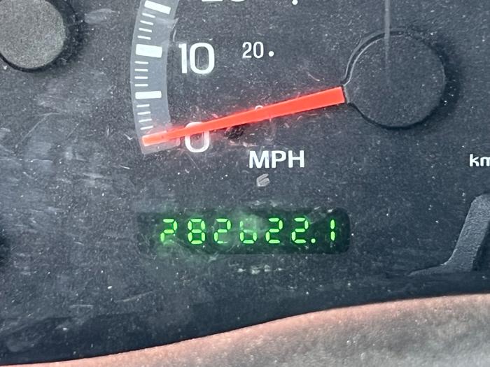 2002 ford f-150 xlt-supercrew-short-bed-4wd with 282822 miles for sale near savage, minnesota 567d5f7fcff540499d71b9154792333f.jpeg