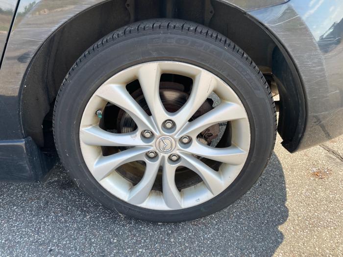 2010 mazda mazda3 s-grand-touring-5-door with 131066 miles for sale near elk-river, minnesota 5680f76998a9469f987260cfd5eaaa4e.jpeg