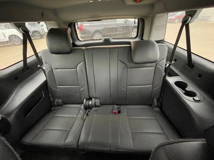 2016 chevrolet suburban ltz-4wd with 192009 miles for sale near alexandria, minnesota 56946bce92e240f89c56aa6600eb33bc.jpeg