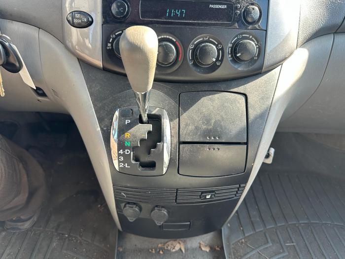 2006 toyota sienna le-7-passenger with 186110 miles for sale near elk-river, minnesota 56a4d103544f41a3bb8a5bb505ee7159.jpg