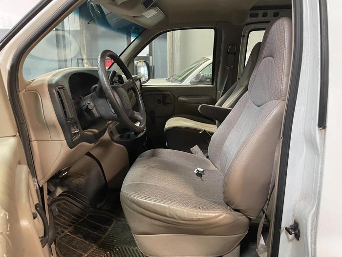 2002 Chevrolet Express