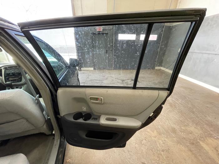 2005 toyota highlander limited-v6-2wd with 268564 miles for sale near elk-river, minnesota 56bd9560abe74a0ea6a6e9c5e00115a4.jpeg