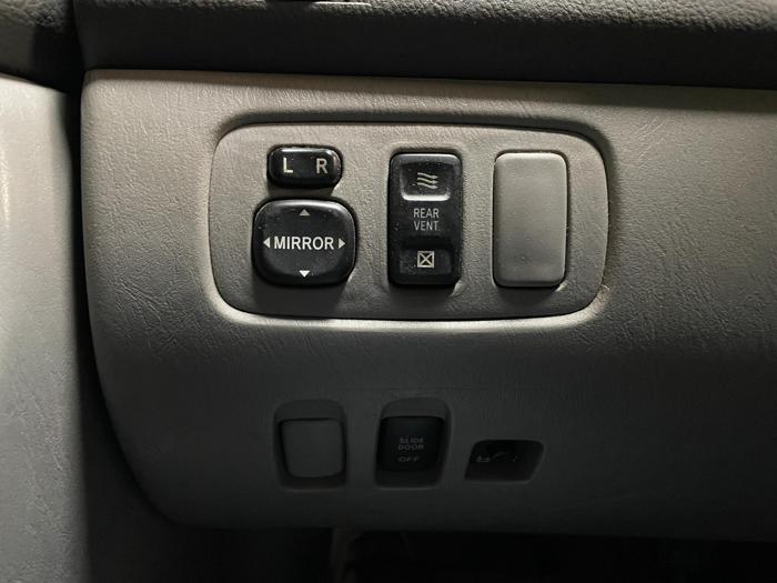 2004 toyota sienna ce with 237320 miles for sale near elk-river, minnesota 56d7d9067e04434e87b18c5036c3d59c.jpg