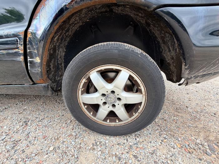2003 mercedes-benz m-class ml500 with 163666 miles for sale near elk-river, minnesota 56de9e7f1dcf48f6a522a900814afd5a.jpeg
