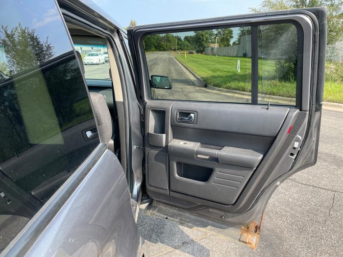 2009 ford flex se-fwd with 236591 miles for sale near elk-river, minnesota 56f157c2677a48198304b4a019b0bc85.jpeg