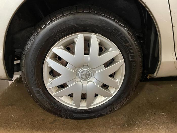 2006 toyota sienna le-7-passenger with 187836 miles for sale near elk-river, minnesota 56f5c8f1d9bc4cc692936c728672beda.jpg