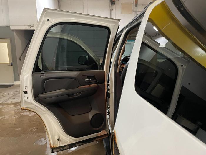 2007 chevrolet tahoe ls-4wd with 236154 miles for sale near elk-river, minnesota 57028bc8c5f14f8581fcf846761d8e73.jpg