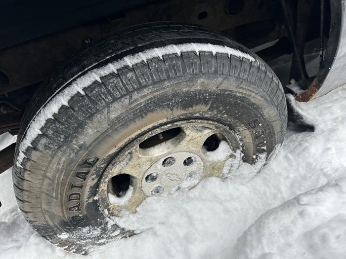 2003 chevrolet silverado-1500 ext.-cab-short-bed-4wd with 159404 miles for sale near elk-river, minnesota 57164afeb122412aa5d5504e84d9eb36.jpeg