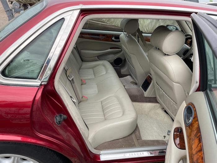 1998 jaguar xj-sedan xj8 with 122279 miles for sale near elk-river, minnesota 5753690f22584cd2814e9df663d54cd3.jpg