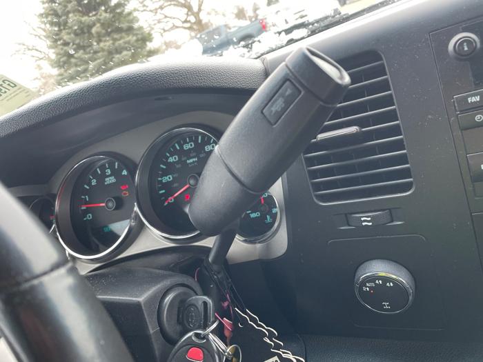 2008 chevrolet silverado-1500 ls-crew-cab-4wd with 200273 miles for sale near fridley, minnesota 575deb66b55d45bb8e83c42f01a324a2.jpeg