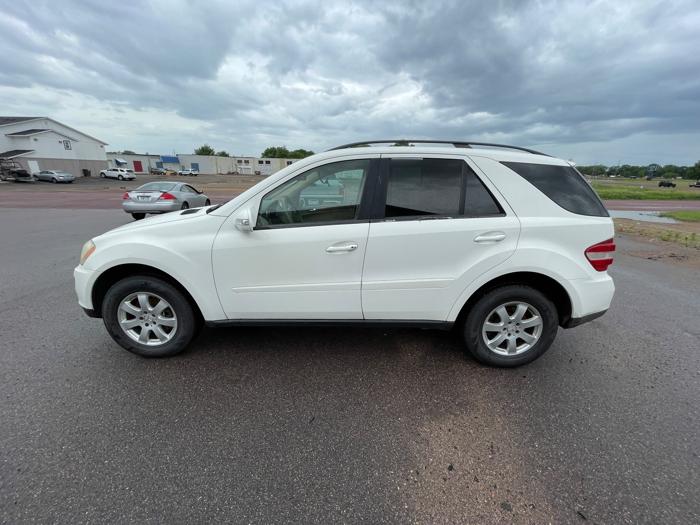 2007 mercedes-benz m-class ml350 with 185234 miles for sale near redwood-falls, minnesota 576e8c1401494a26aed2fea3e89fb332.jpeg