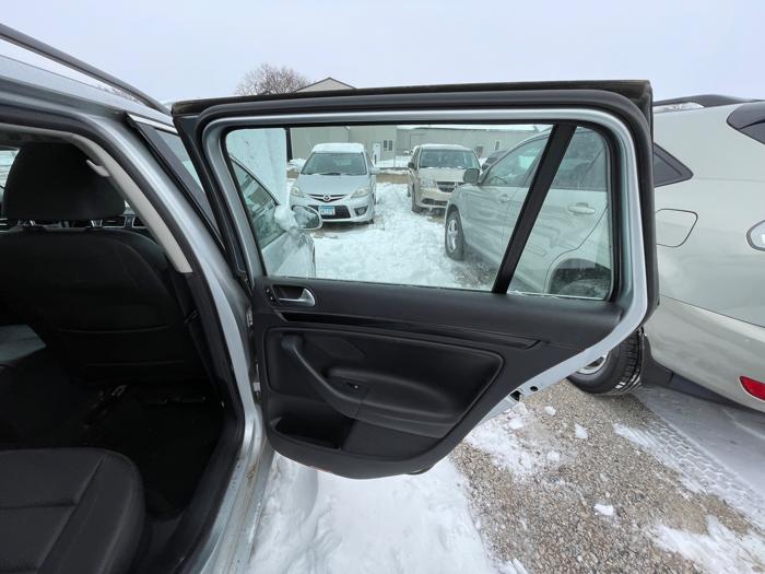 2013 volkswagen jetta-sportwagen 2.0l-tdi with 126085 miles for sale near elk-river, minnesota 57a86065c5204691b95001b547966064.jpeg