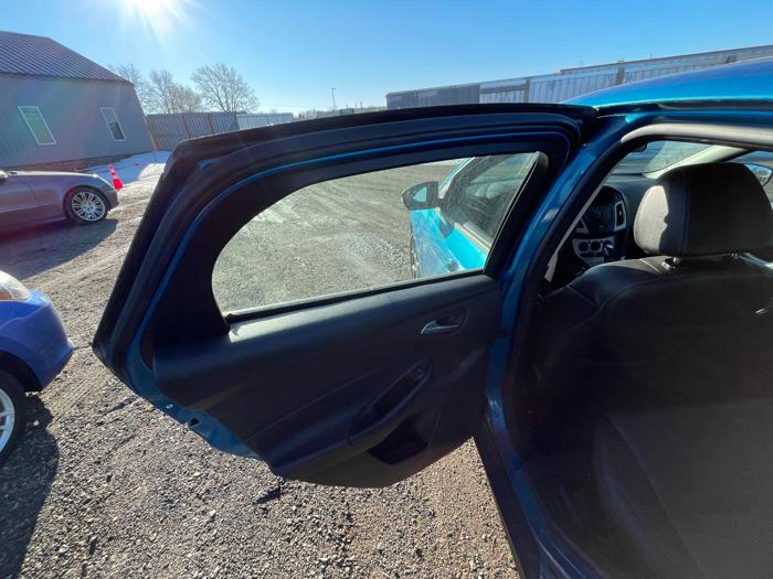 2014 ford focus se-hatch with 100642 miles for sale near elk-river, minnesota 57c5a9b138824f52b8ccc5516687deaf.jpeg