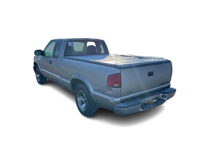 2001 chevrolet s10-pickup ext.-cab-2wd with 146806 miles for sale near elk-river, minnesota 57cdca4eec064283bcb4ba6918d80f22.jpg