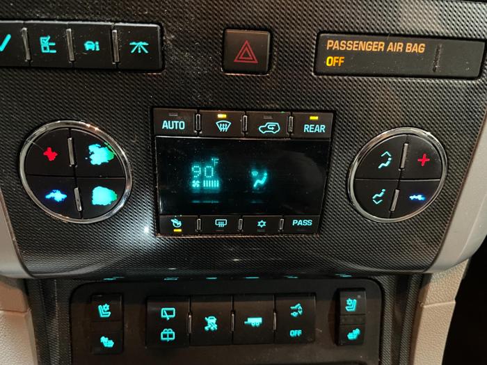 2011 chevrolet traverse ltz with 154096 miles for sale near elk-river, minnesota 57fd6ba59a9f45e7835a6beaf8bbdbae.jpg