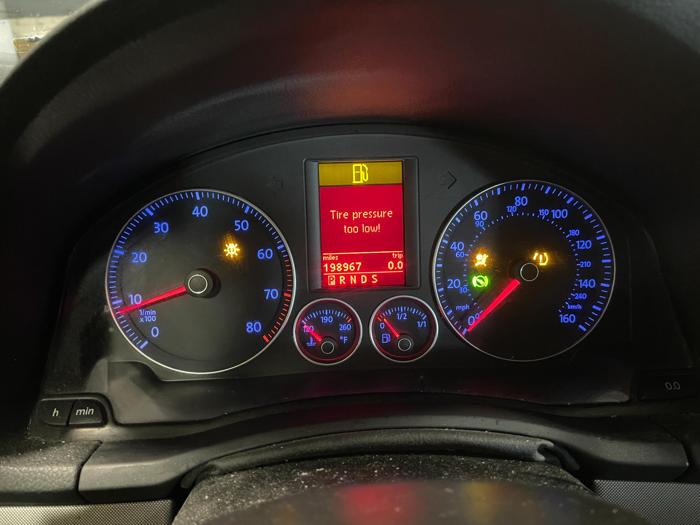2009 volkswagen jetta se with 198966 miles for sale near elk-river, minnesota 5866203b1e374f1e8fc7f2f65958c9c4.jpg