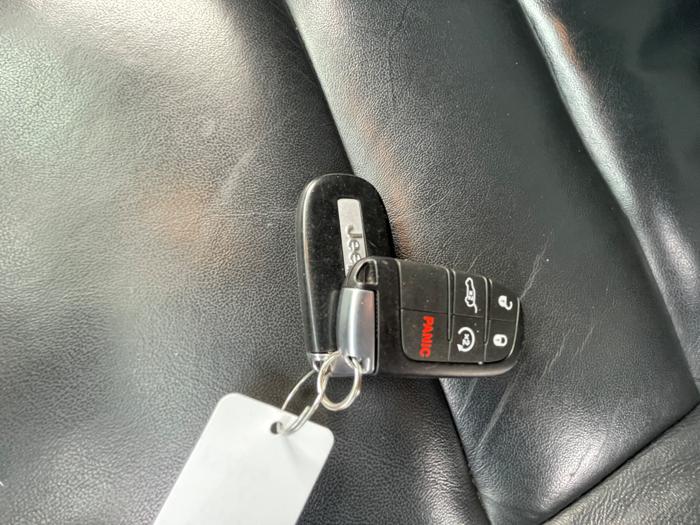 2017 jeep grand-cherokee limited-4wd with 117223 miles for sale near elk-river, minnesota 5879fc648c5345489669b4536969805c.jpeg