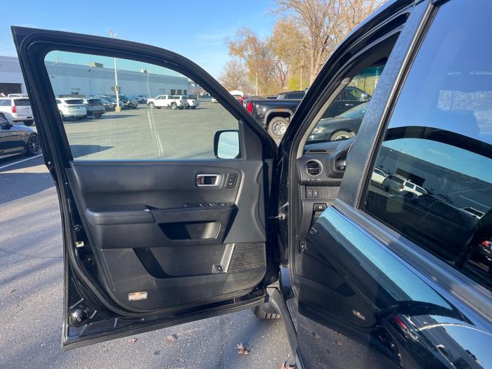 2013 honda pilot touring-4wd-5-spd-at-with-dvd with 208988 miles for sale near white-bear-lake, minnesota 587f52a5b6064411ae98d0be5b4829e7.jpeg