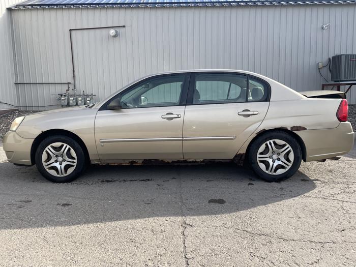 2007 chevrolet malibu-ls sel with 176984 miles for sale near elk-river, minnesota 589b10fb3f974c2fa5a7ac7d469cdc8d.jpg