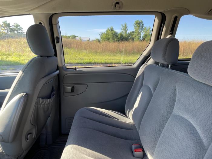 2006 chrysler town-&-country base with 220078 miles for sale near elk-river, minnesota 58aabe9520414960b0a8d0709a1670fa.jpeg