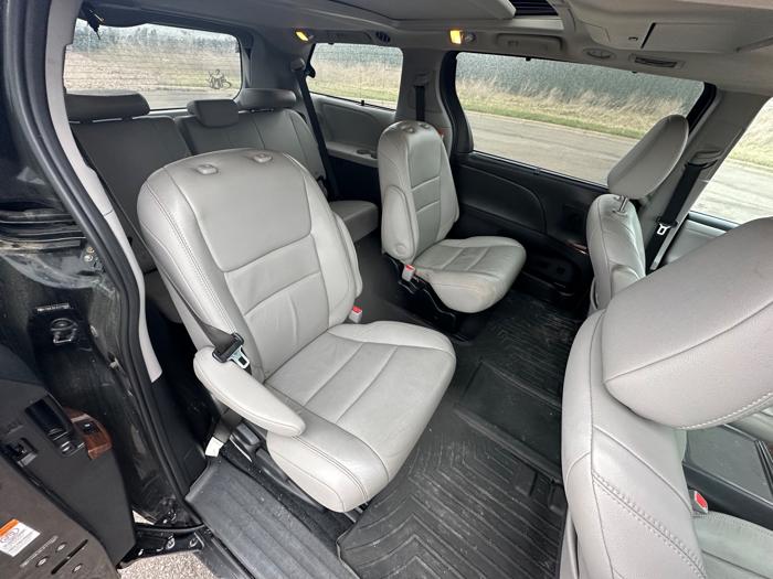 2015 toyota sienna limited-awd-7-passenger-v6 with 155568 miles for sale near elk-river, minnesota 58c3188218c849f586b22cb9df78c8d7.jpeg