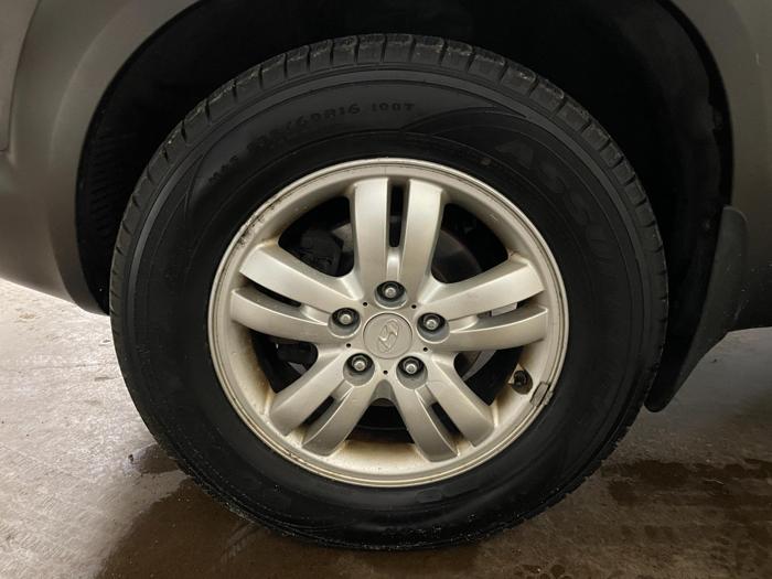 2006 hyundai tucson gls-2.7-4wd with 152494 miles for sale near elk-river, minnesota 58fd1b9607724e3b9331507e43180275.jpg